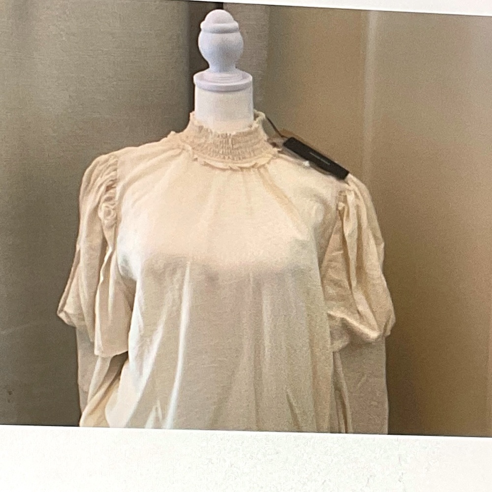 Brand New Vero Moda Puff Sleeves Top